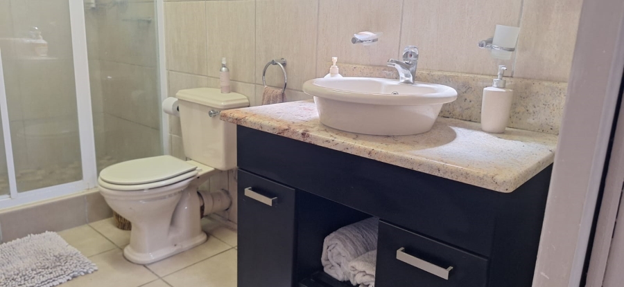 4 Bedroom Property for Sale in Beacon Bay Eastern Cape